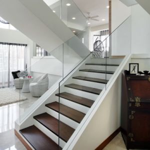 Pictures of lucite crystal and glass - Bannister of glass-modern staircase.jpg